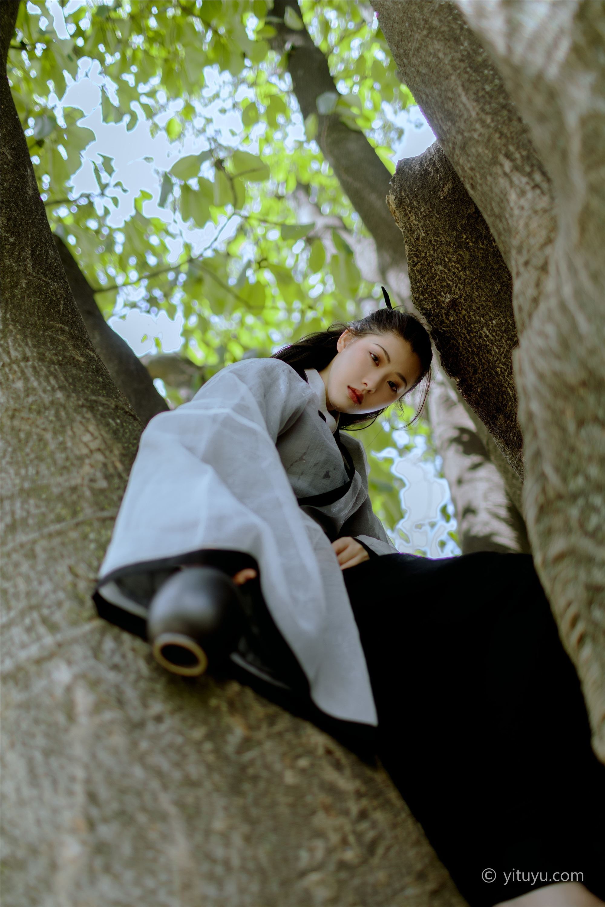 YITUYU艺图语  2021.06.09 风之子 静静